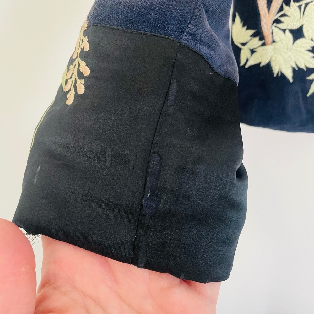 FEI Anthropologie Navy Velvet Embroidered Floral Jacket Mandarin Collar Womens 2 - Picture 3 of 14